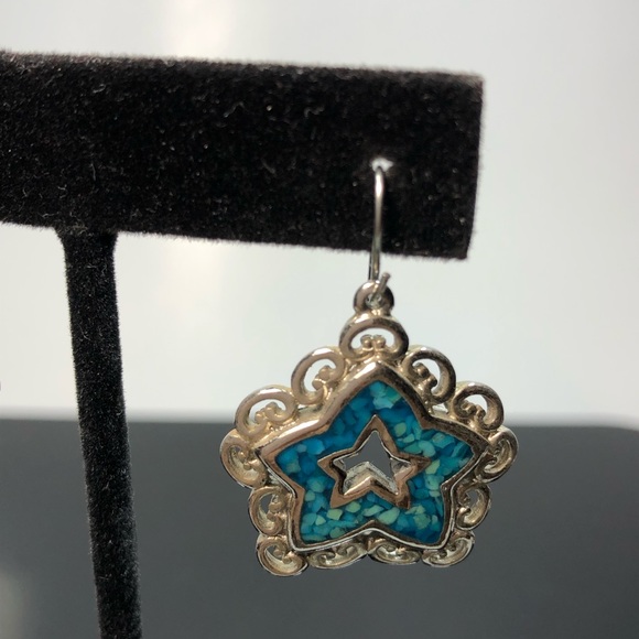 Trifari Dark Silver Tone Star Dangle Pierced Earrings with Turquoise Chip Enlay - Picture 6 of 10